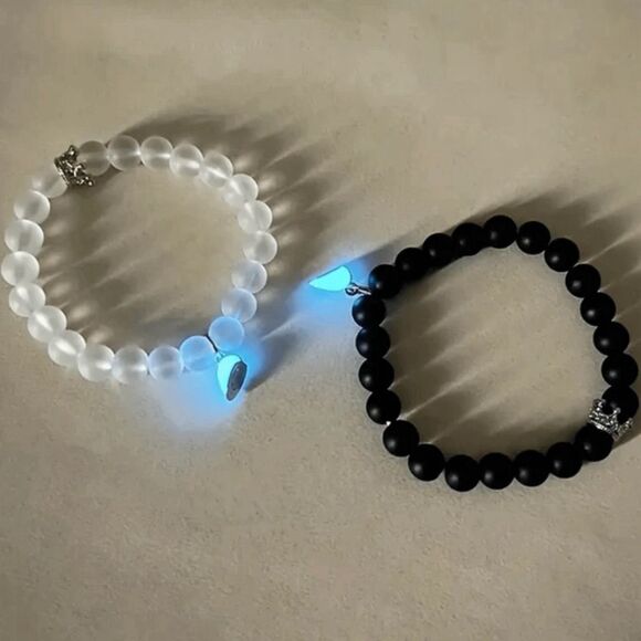 Beaded Magnetic Heart Couple Bracelets Glow-in-the-Dark Set - Picture 2 of 4